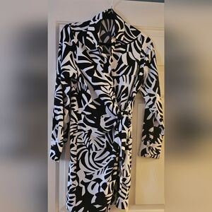 Black and White Patterned Women's Dress